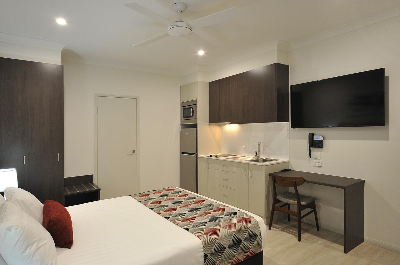 Northpoint Motel Apartments Тувумба Екстер'єр фото